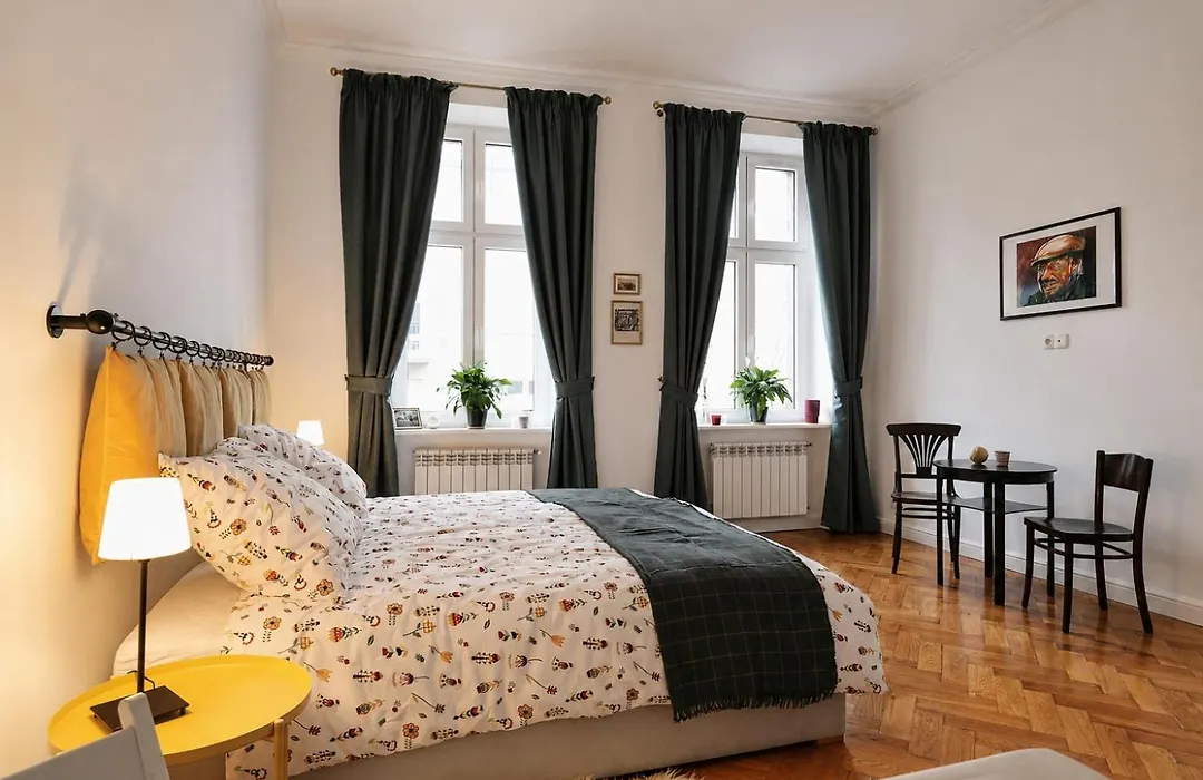 Słoneczne, 3 pokoje, Stare Miasto, Wawel, Kazimierz-1